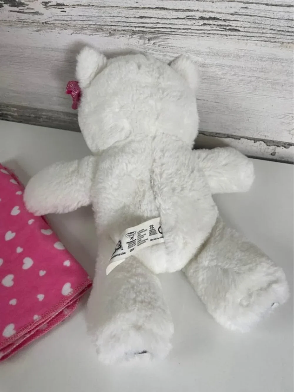 RARE Little Live Pets Cozy Dozy Snowbelle Polar Bear w/ pacifier & pink blanket